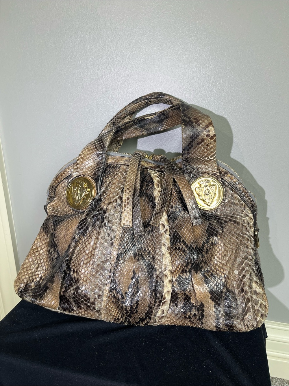 Gucci Hysteria Python Snakeskin Top Handle Bag Y2K Gold Medallion - Picture 2 of 15